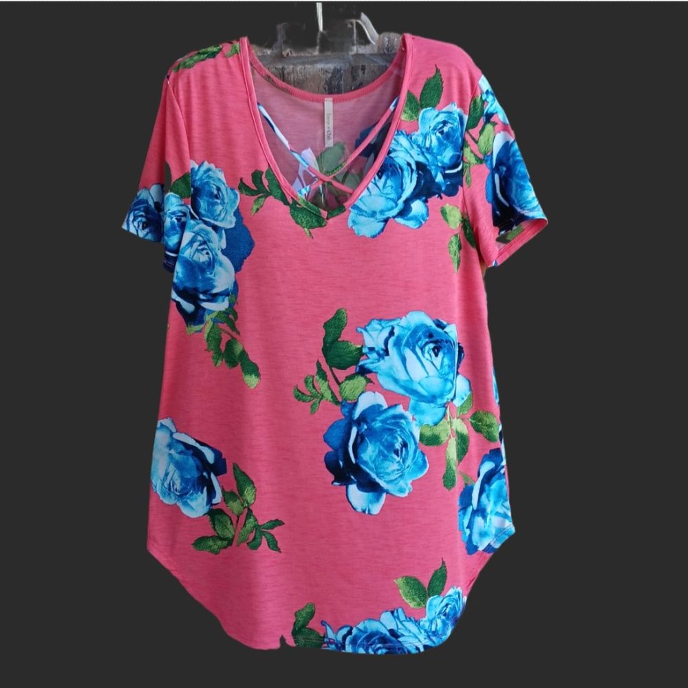 Lime n Chili Womens Size L Top Blouse Short Sleeves Pink Tropical Floral Print